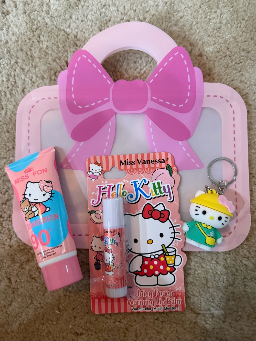 Hello Kitty Gift Set- this is for 1 gift set not the pair - Picture 5 of 5